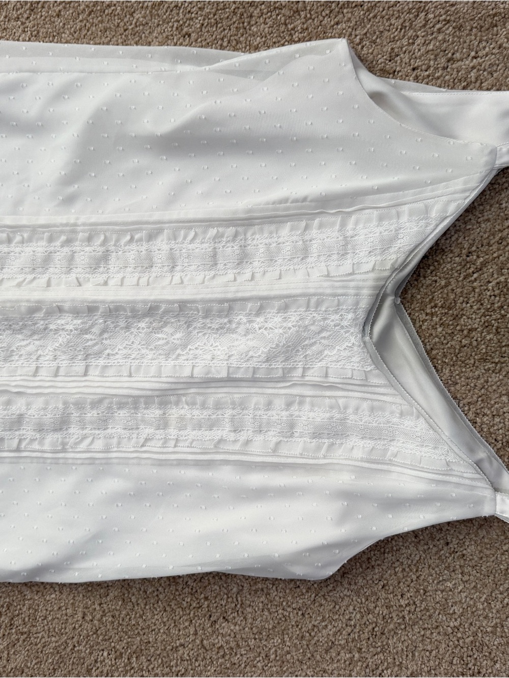White House Black Market White Lace Trim Sleeveless Blouse